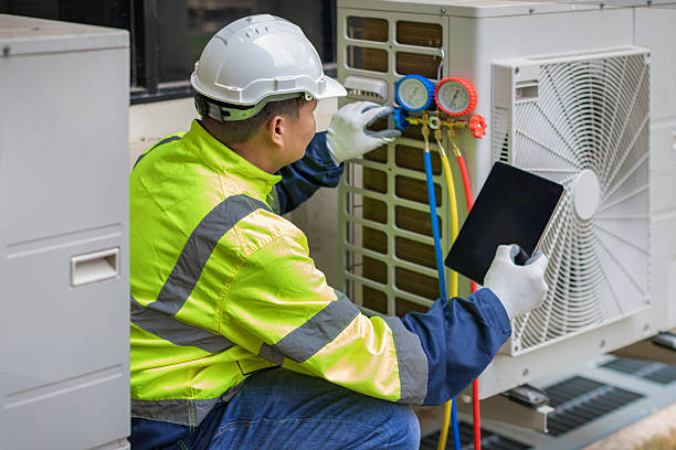 Professional Hvac Installation technician working in Banning, CA